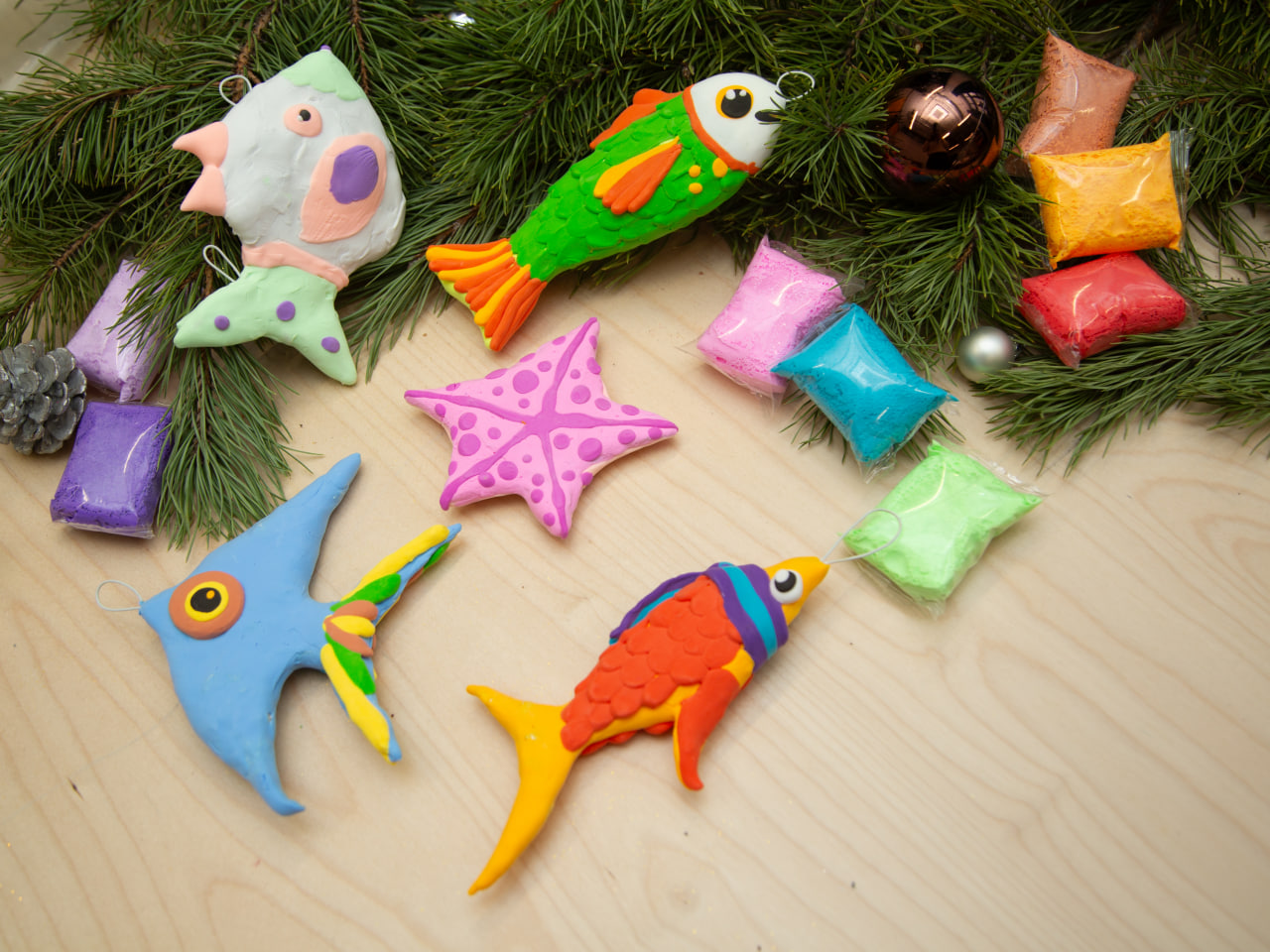 Мастер-класс «Новогодняя игрушка» для детей 4-6 лет (0+)